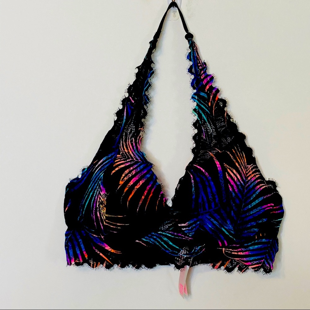 Victoria’s Secret PINK Lace Lightly Lined Halter